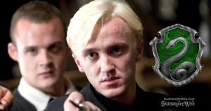 Tom Felton insta a los fanáticos de Harry Potter a ayudar a Slytherin a ganar el concurso de Navidad